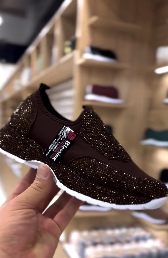 Módní, každodenní tenisky s krystaly