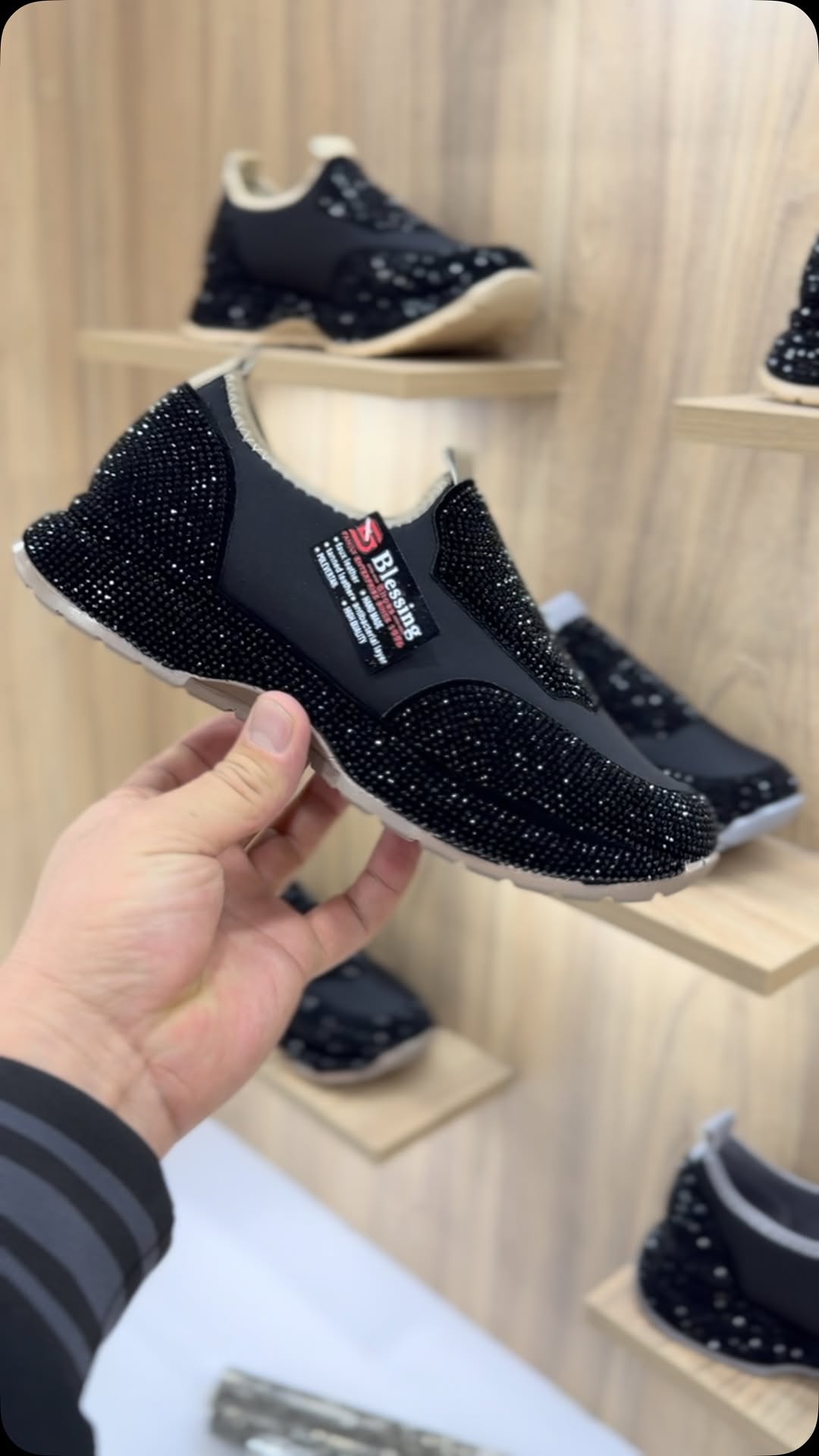 Módní, každodenní tenisky s krystaly