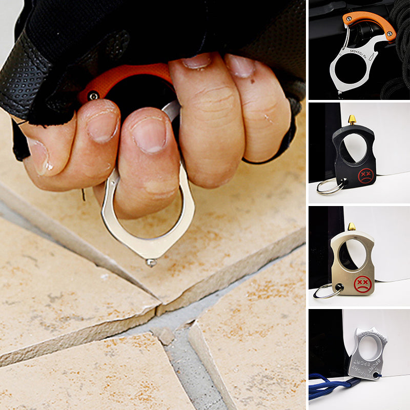 Speciální klíčenka pro sebeobranu