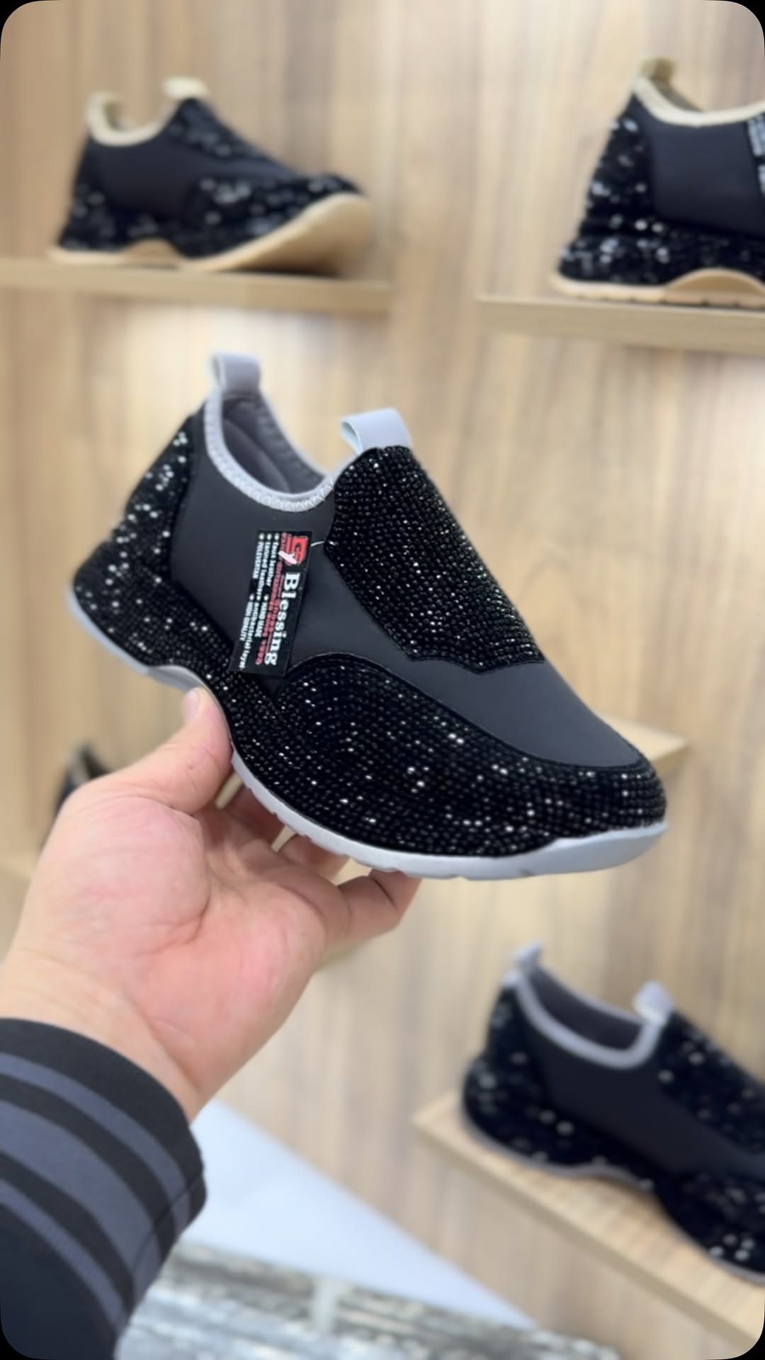 Módní, každodenní tenisky s krystaly