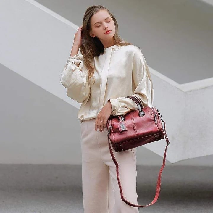 Velkokapacitní dámská kožená taška