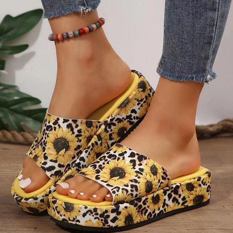 Protiskluzové pantofle na platformě absorbující pot