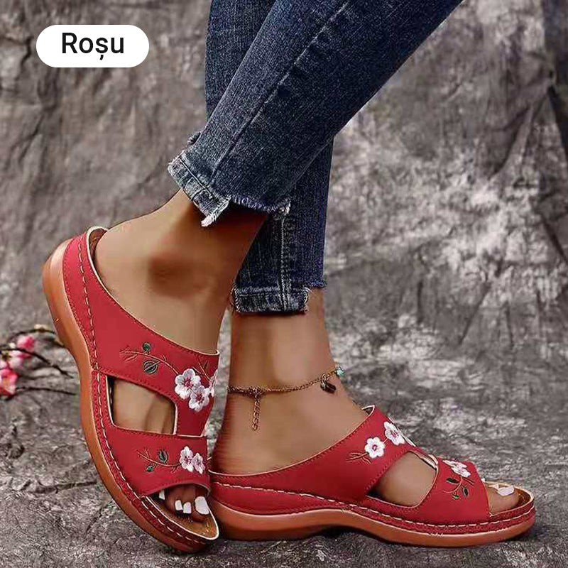 🏖️Pohodlné dámské pantofle na platformě s otevřenou špičkou