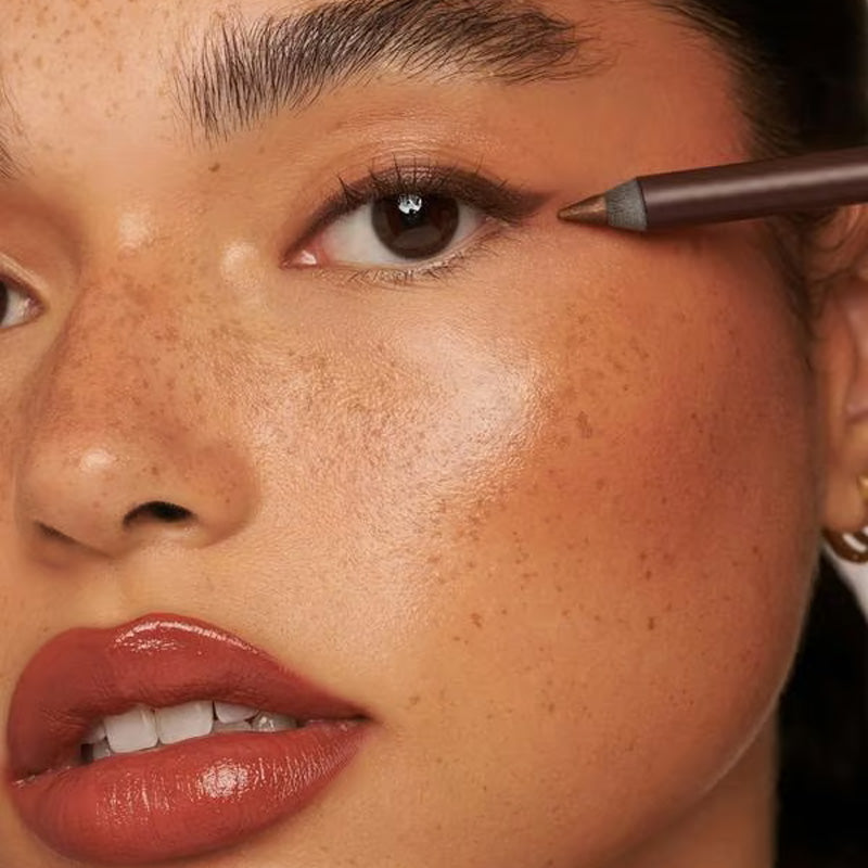 🎁KUP 1, ZÍSKEJ 1 ZDARMA🎁Voděodolná oční tužka Duo Sharpenable🔥