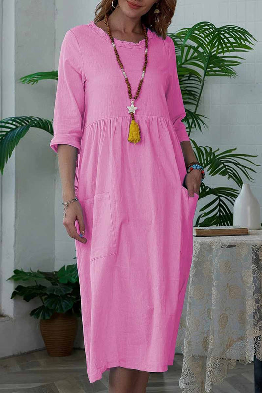 Dámské jednobarevné midi šaty s kulatým výstřihem a 3/4 rukávem